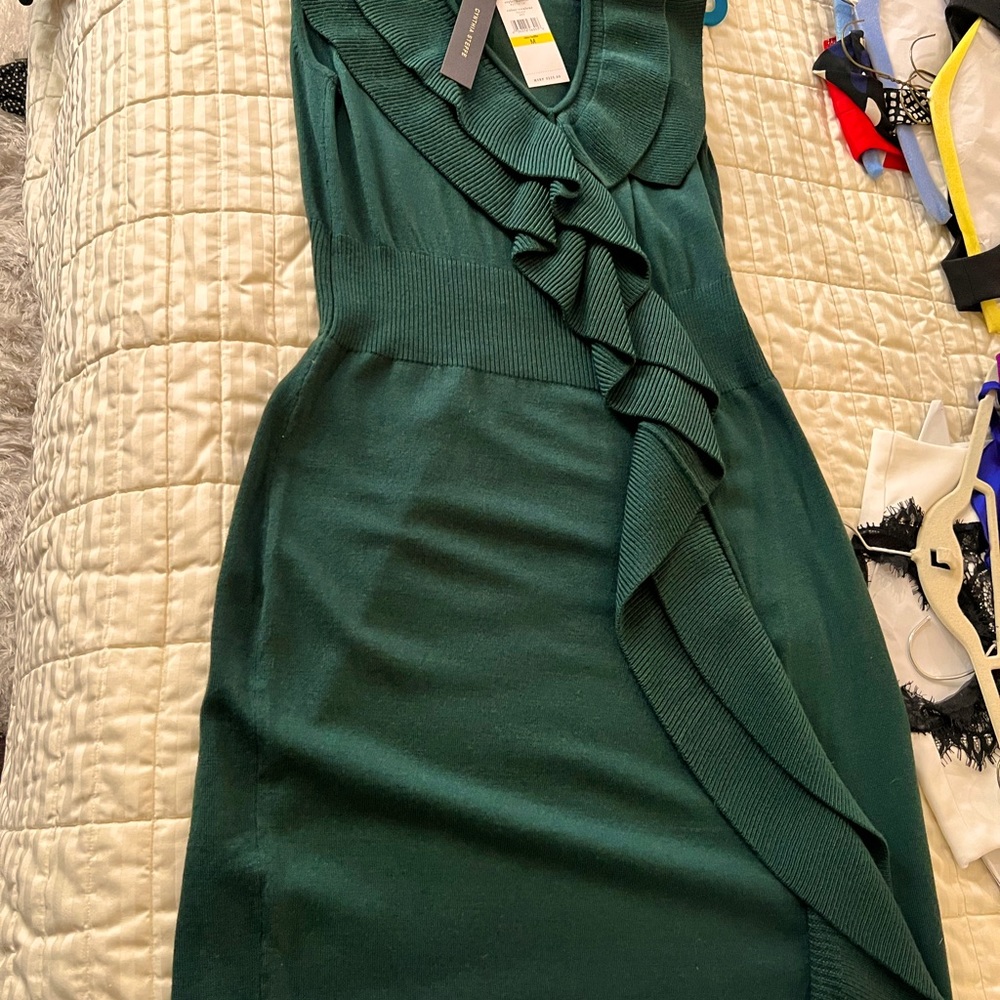Cynthia Steffe size M brand new with tags green ruffle dress